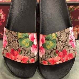Gucci Blooms supreme floral slide sandal
